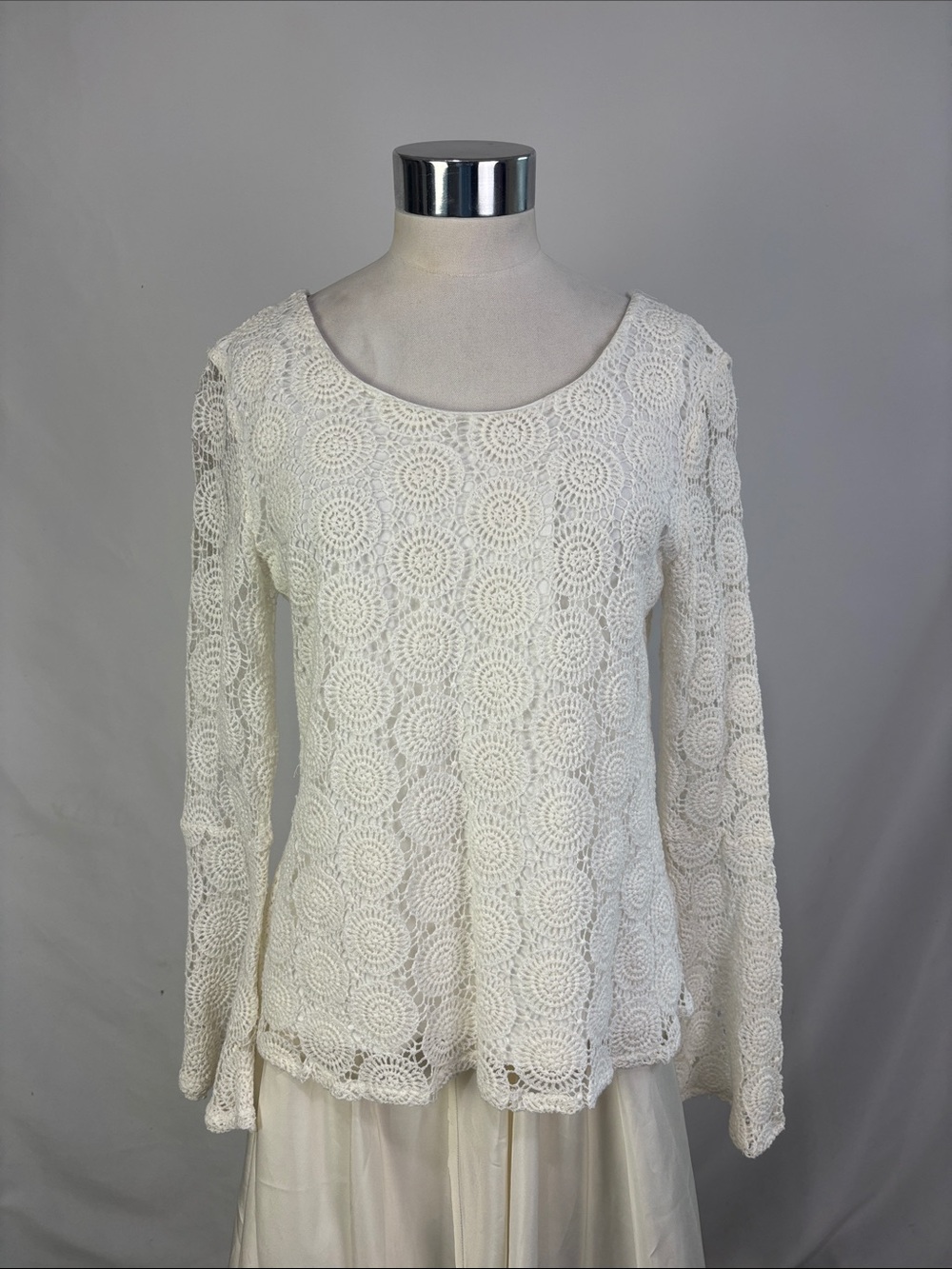 LAFFAIRE CREAM LACE LONG SLEEVE TOP